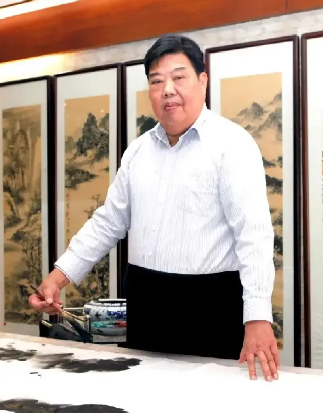 魏明亮