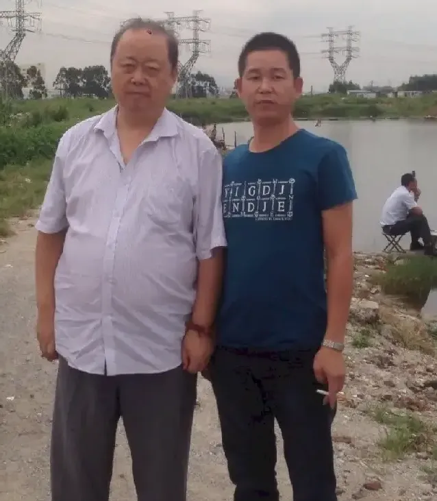 黄裔就·与画家张百生合影