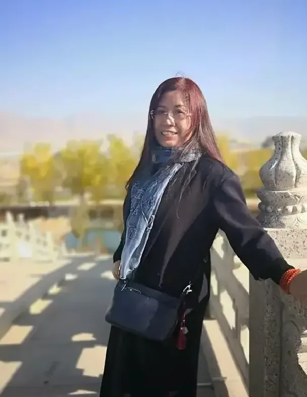张艺