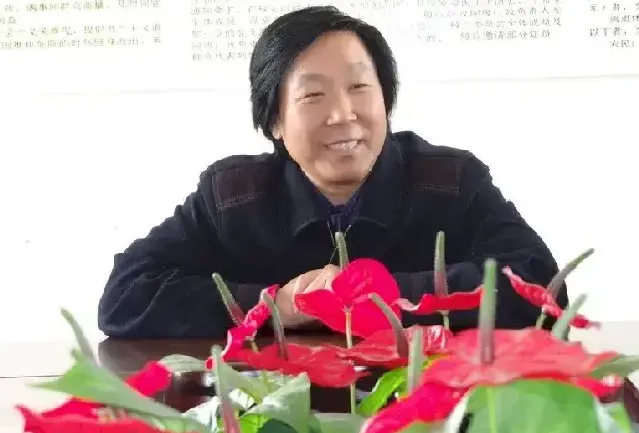 邱新良