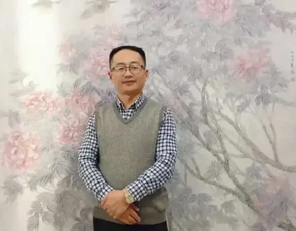 郝周明