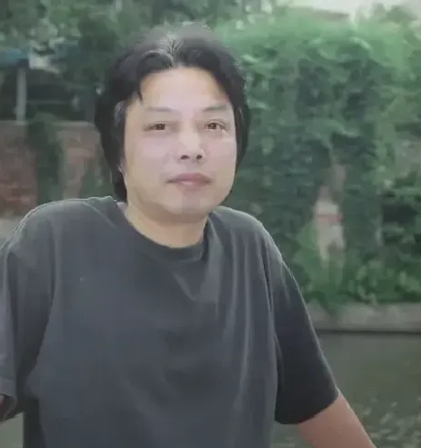 楼友刚