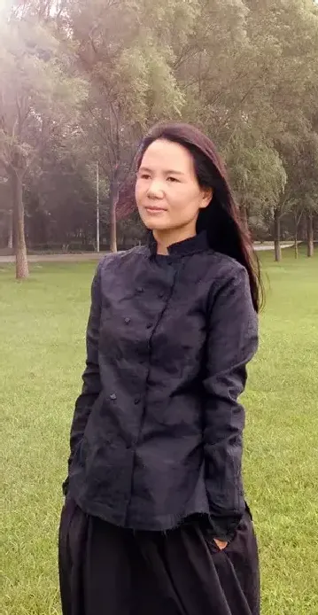 张丽霞