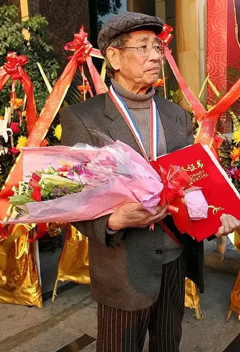 陈柏坚