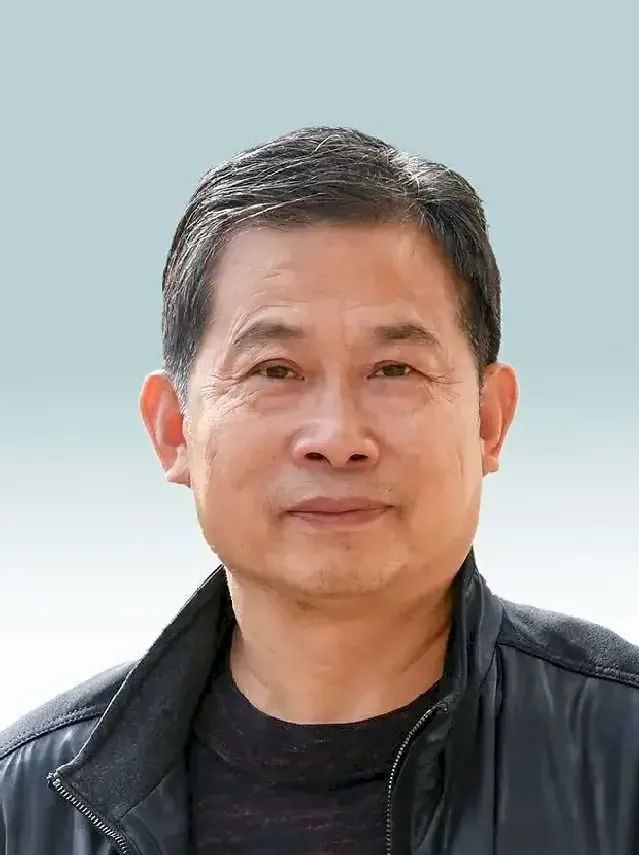 邹少灵