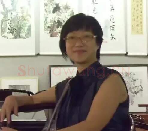 江红