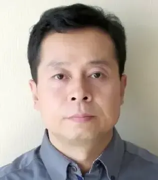 巩朋