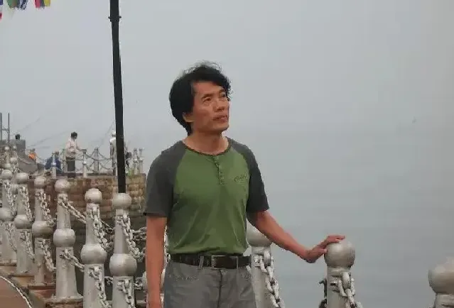 陈伟·陈伟老师个照
