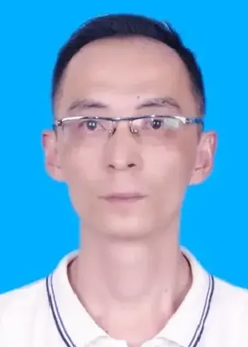 潘舟