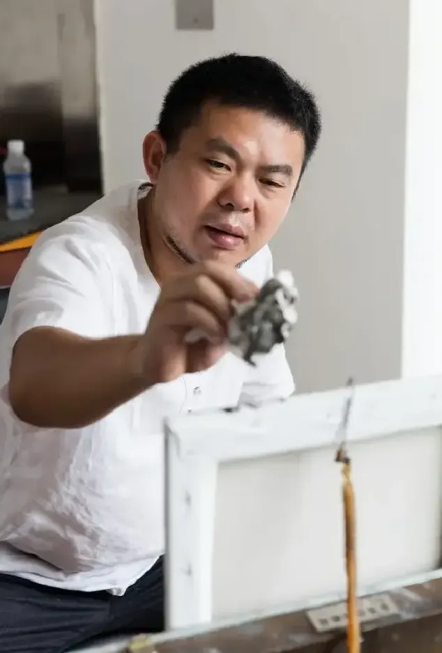 张振江