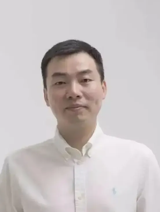 夏理斌