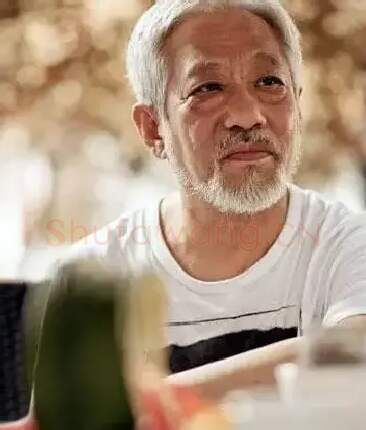 栗宪庭