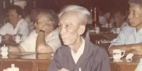 胡根天
