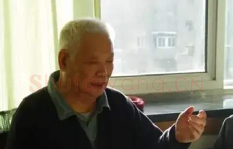 王弘力