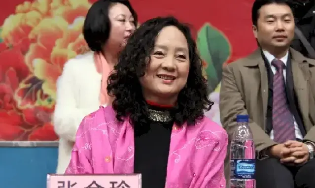 张金玲