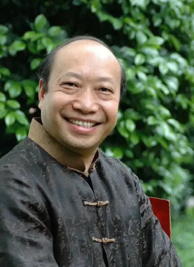 张志君