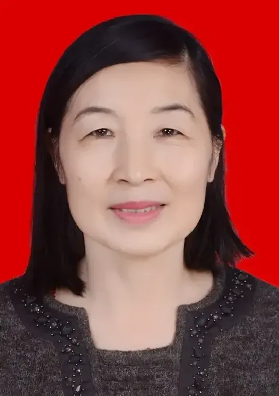 杨华