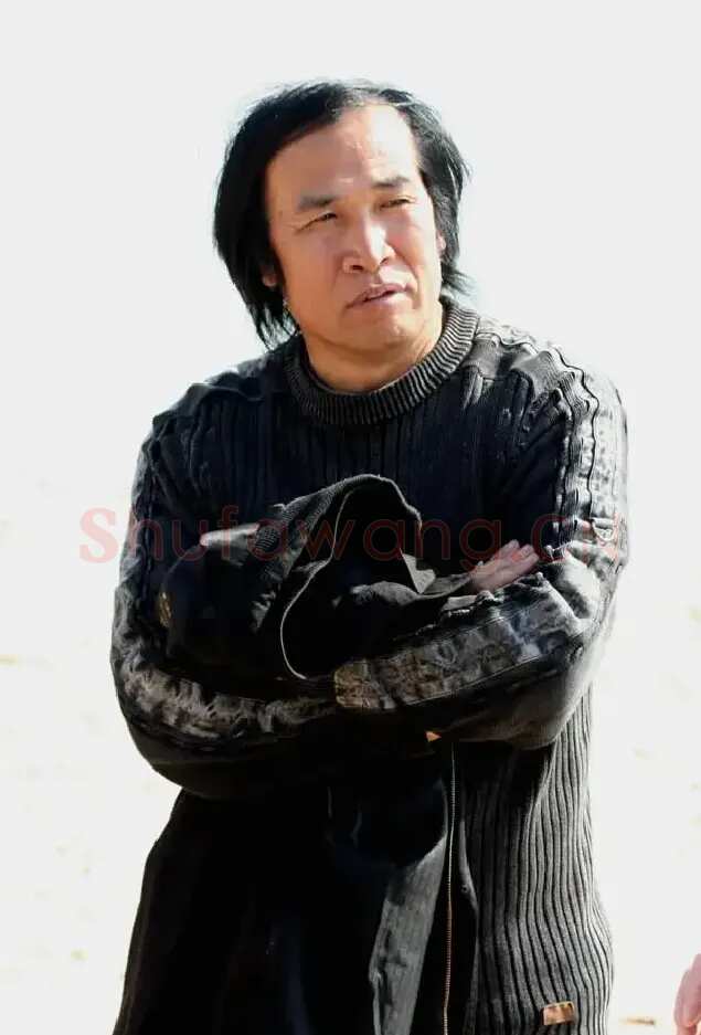 王作千