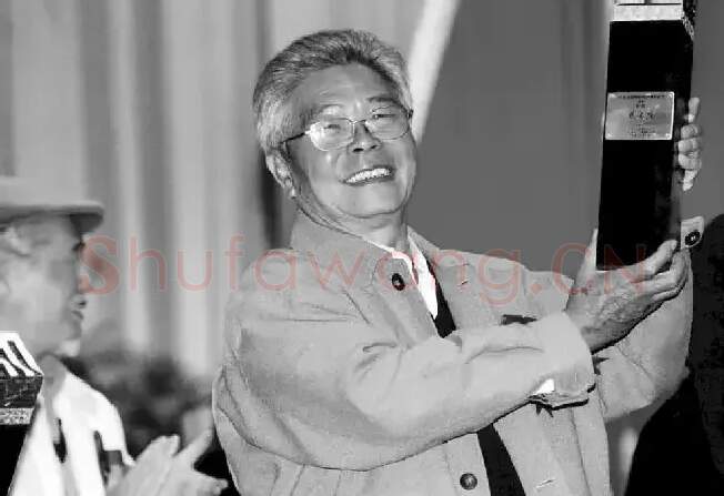 黄文波