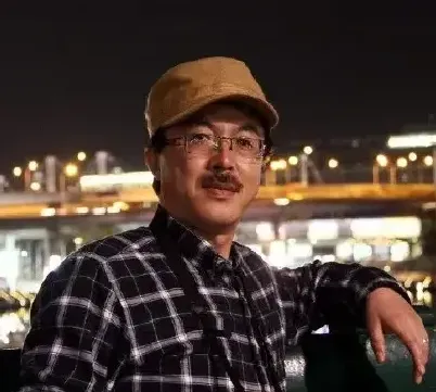 何文青