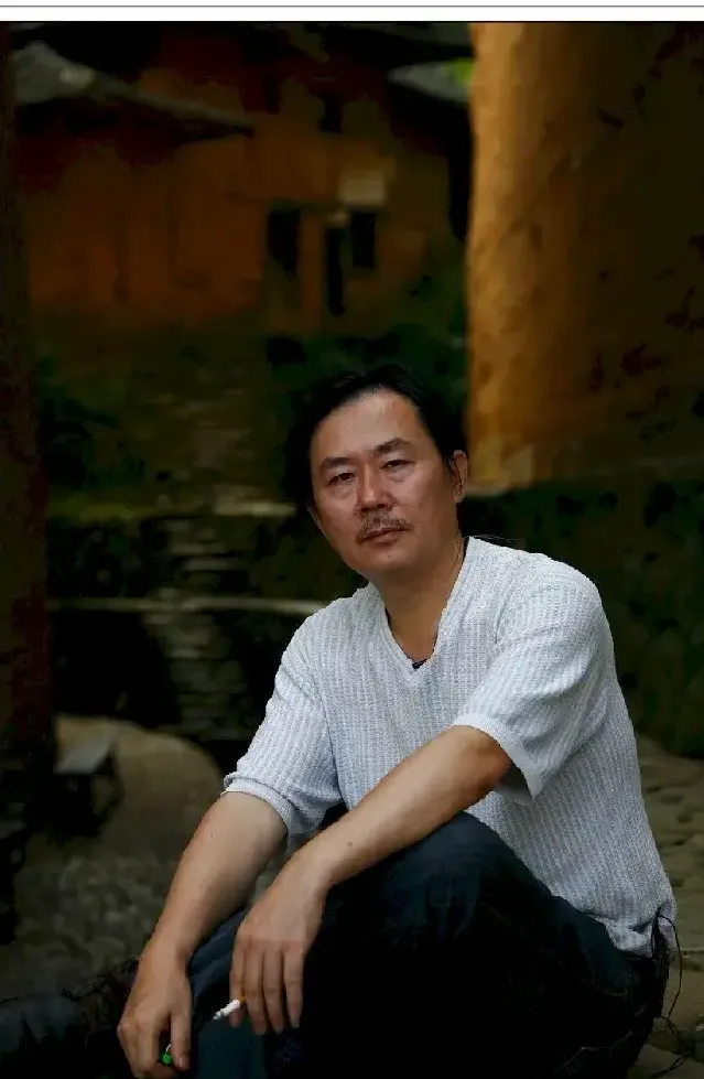 梁明·梁明