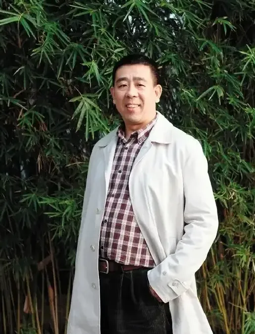 贾俊春·贾俊春