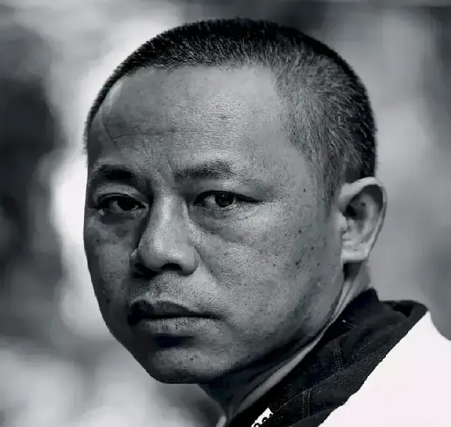 李军