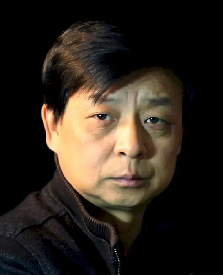 董新杰·董新杰