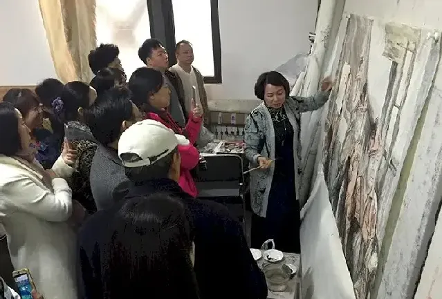 陈艾·艾尚画院教学中
