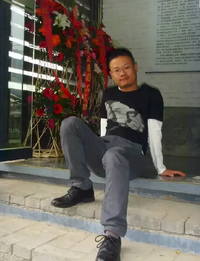 邓洧