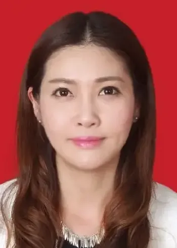 陈佳
