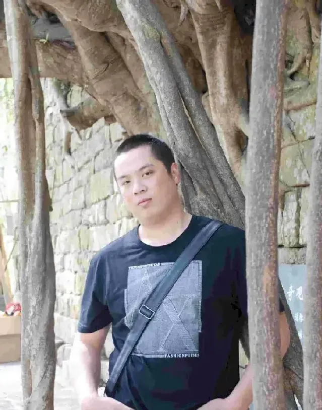 姚丽彬