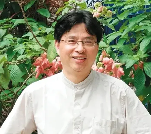 刘伟冬