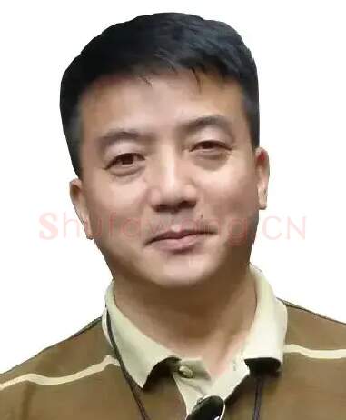 李钢