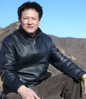 张占山