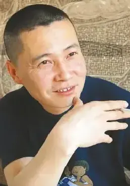 章水雄