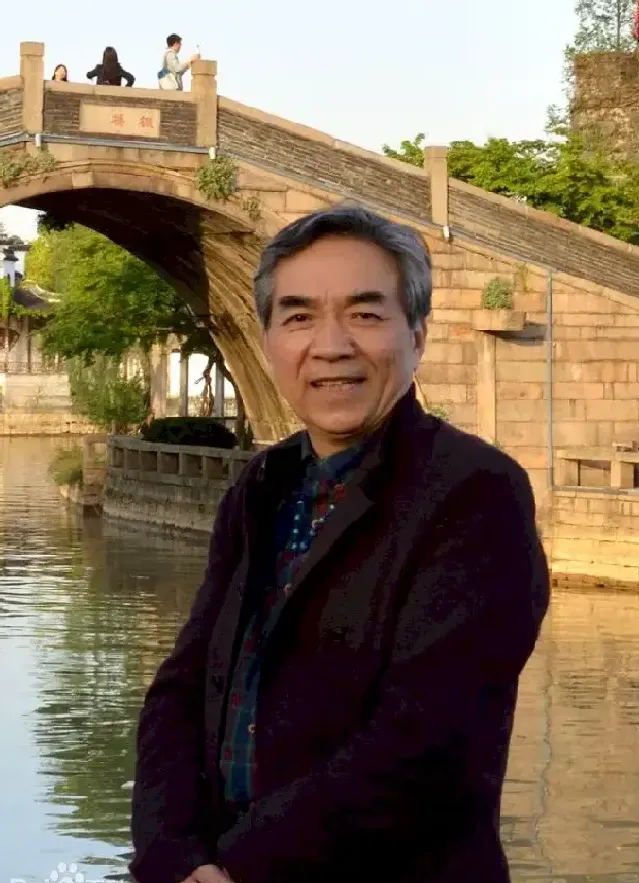 余建明