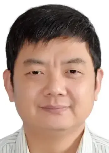 李东