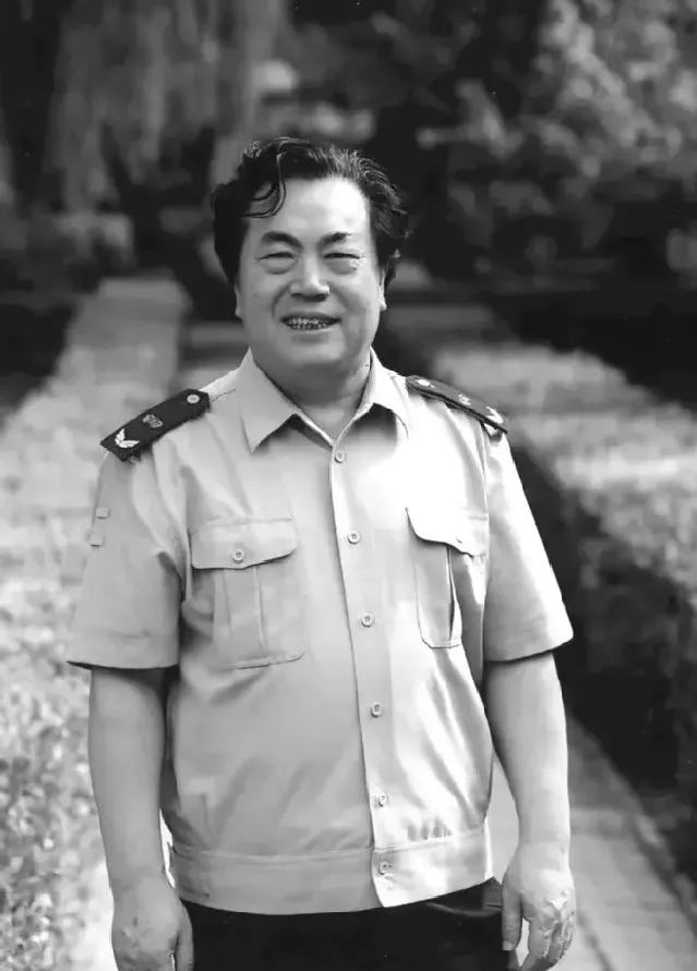 韩静霆