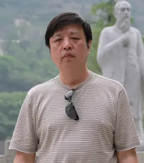 罗良碧