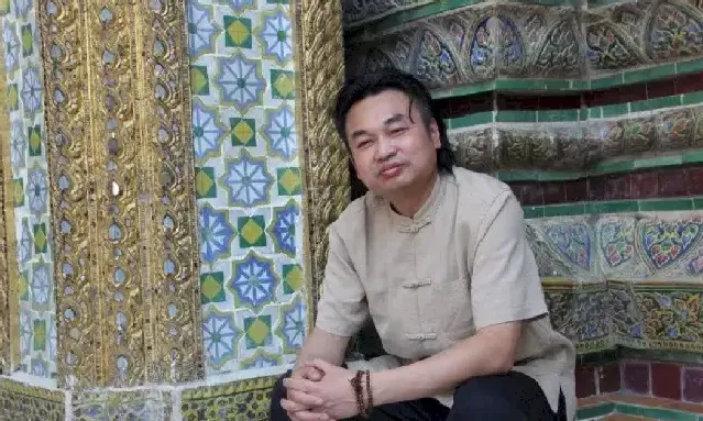 左希文