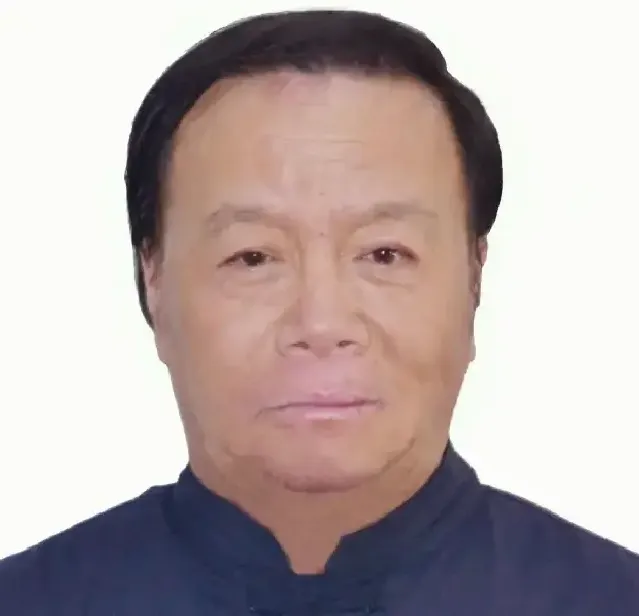 王建华