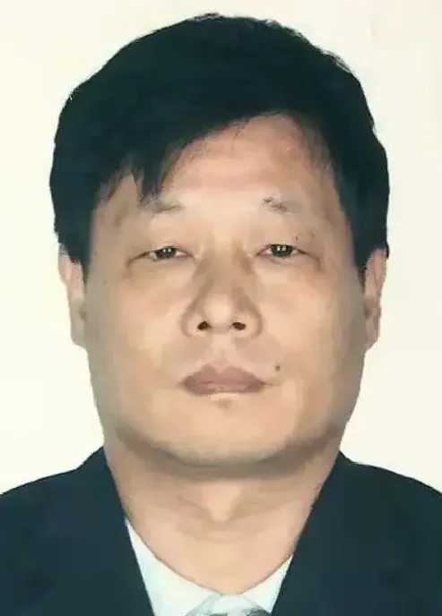 李南
