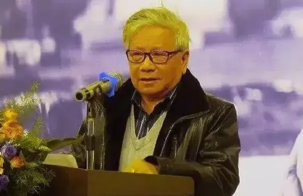 谭峥嵘