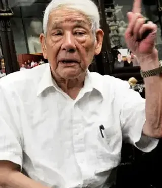 李立