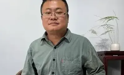 徐华峰·徐华峰