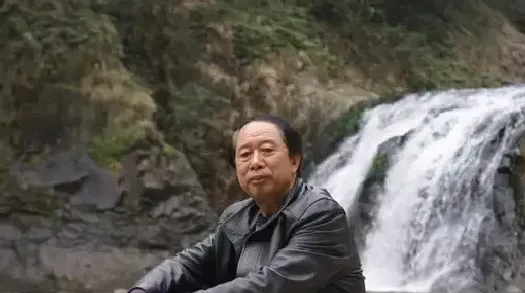 李战云