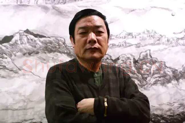 梁耘