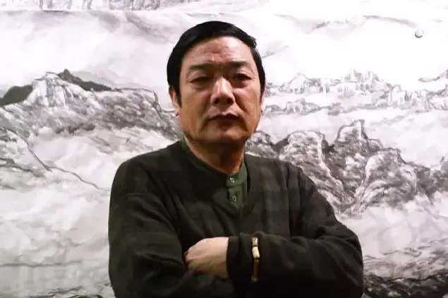 梁耘