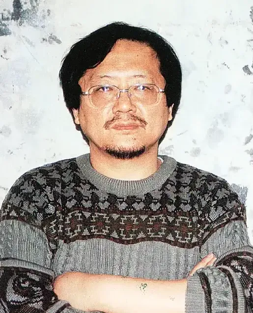 李伟